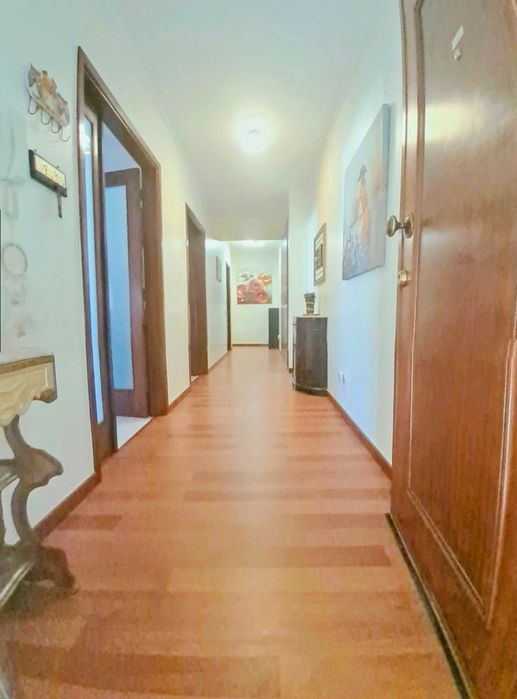 t2 Mozelos c /  120 metros quadrados /suite 2 varandas lugar de garagem