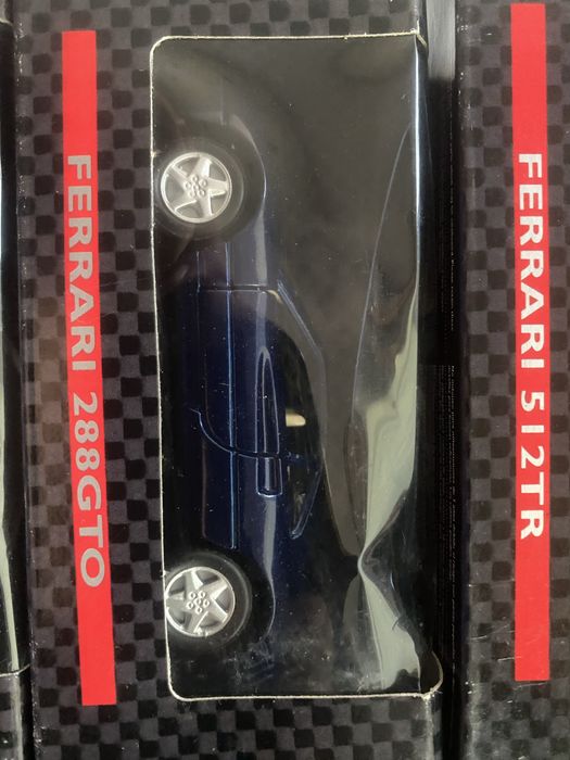 Coleção de 8 Ferrari