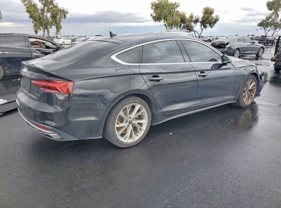 Audi A5 Premium Plus 2021 в дорозі