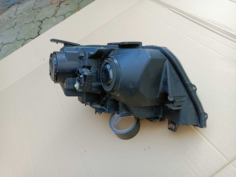 Suzuki Grand Vitara lampa przód lewa