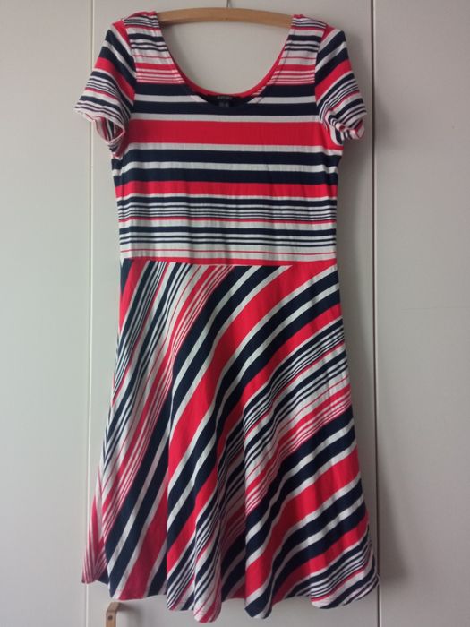 Sukienka rozmiar 42