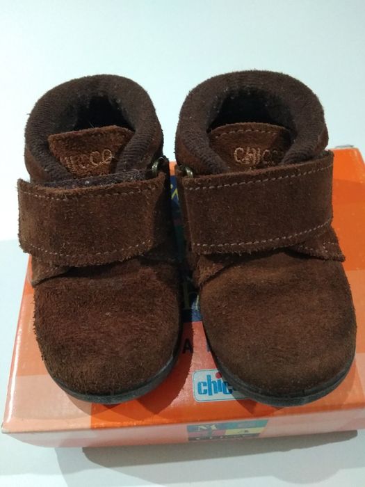 Botas chicco 22, castanho