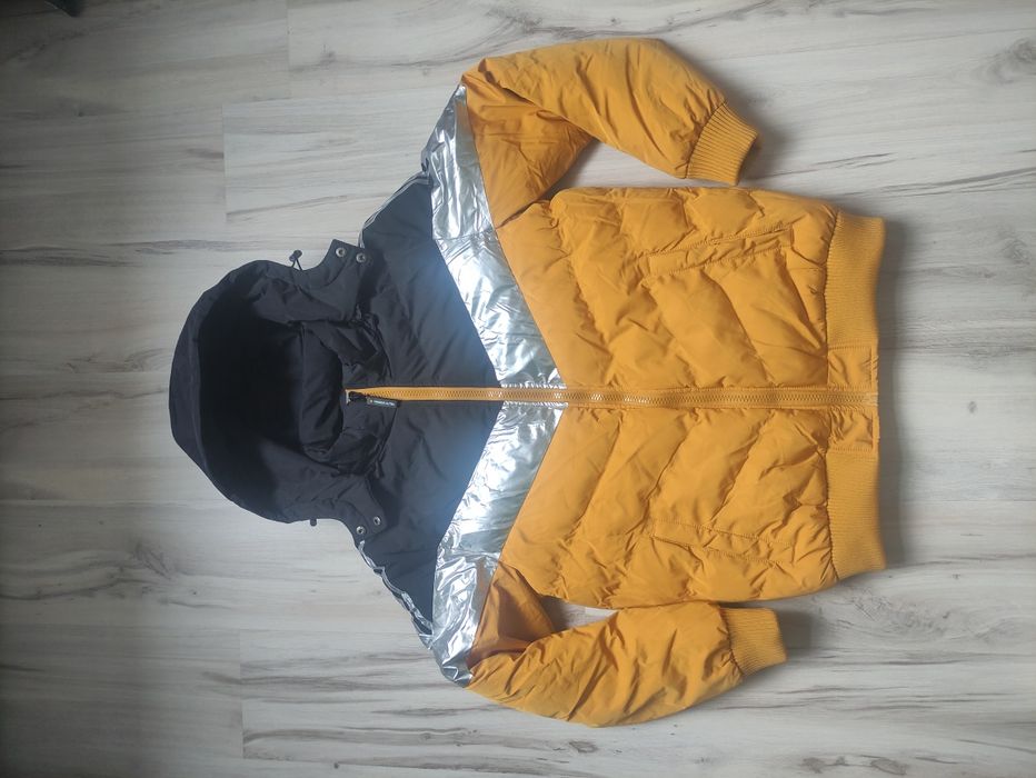 Stylowa kurtka puffer Canada Mountain – Nowa, Retro Vibes!