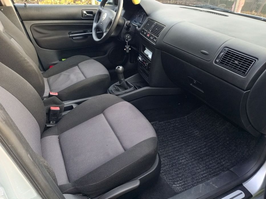 Продам  Фольксваген Гольф 4