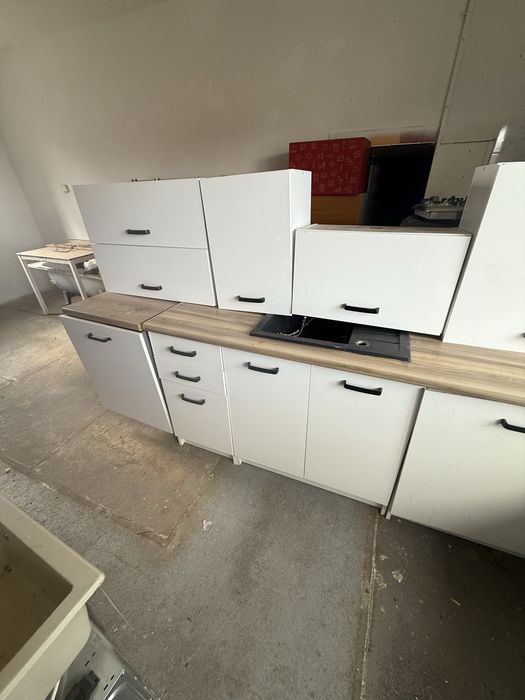 Meble kuchenne 240 cm zmywarka