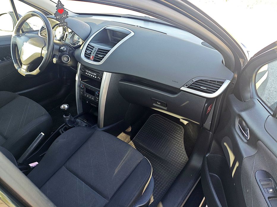Peugeot 207 1.4 A/C - 120.000km - 2008