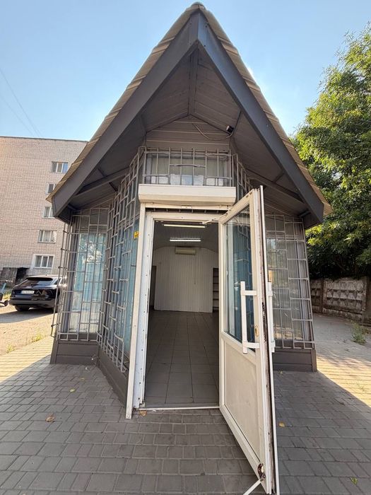 Здам в оренду комерційне приміщення у м. Луцьк, вул. Привокзальна 15/Б