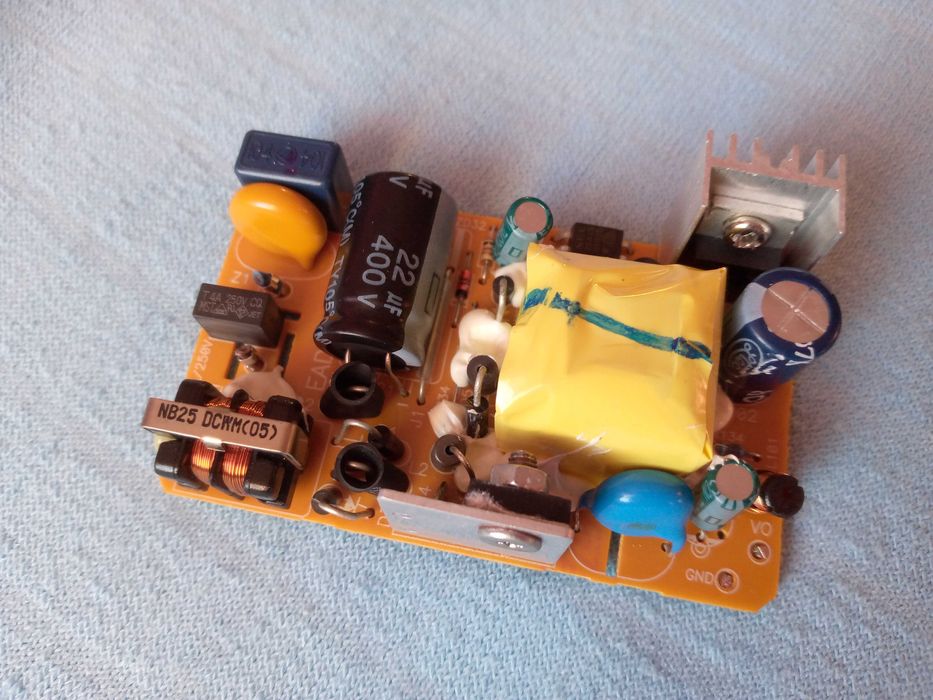 Блок питания для электроники 10 ампер Импульсный.Регулируемый