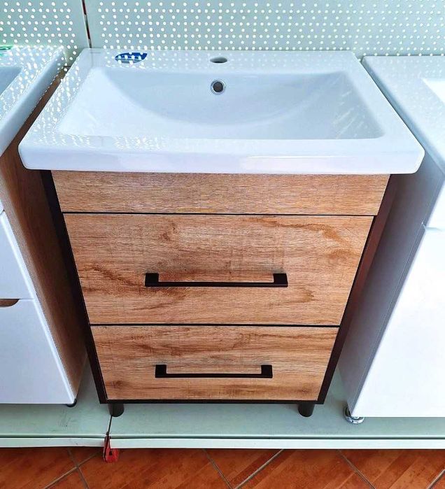 Меблі для ванної кімнати з умивальниками від 40 до 100см