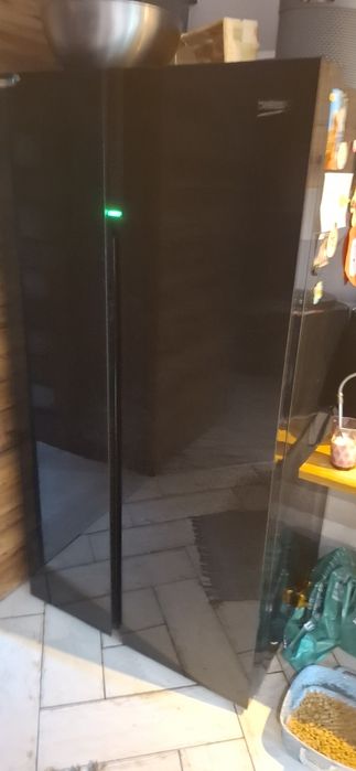 Lodówka side by side Beko sprzedam stan bardzo dobry bardzo dobry