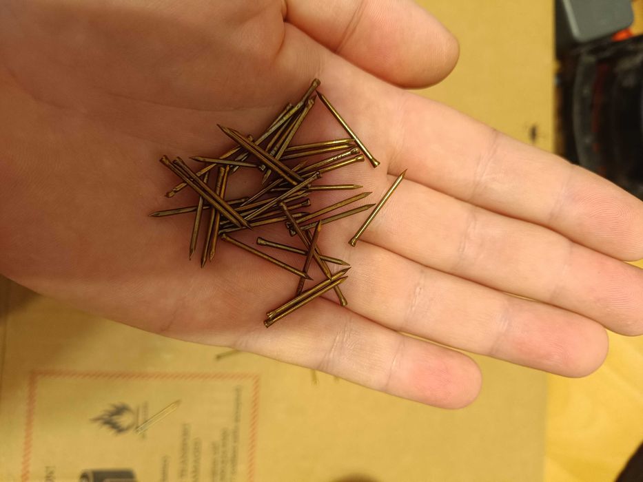 Stare małe gwoździe