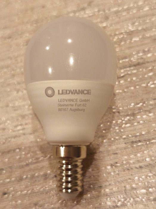 Lâmpada Inteligente Ledvance E14 - 470lm - Modelo AC25709 - Google Assistant - Alexa - Apple HomeKit
