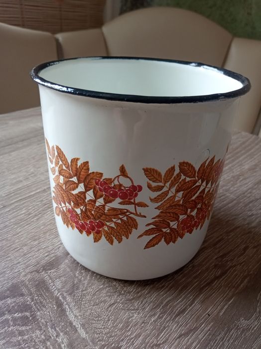 Эмалированная посуда. Миски.Кружка.