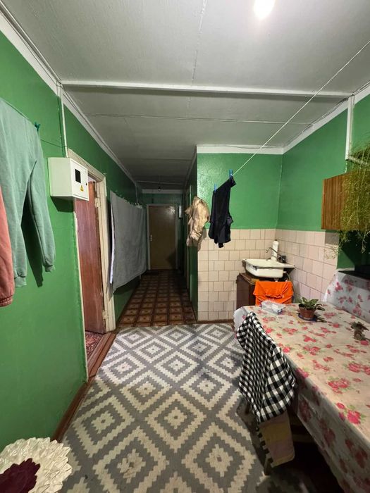 1к в гуртожитку вул Чорновола 60, площа 9.7 кВ.м,  1/9