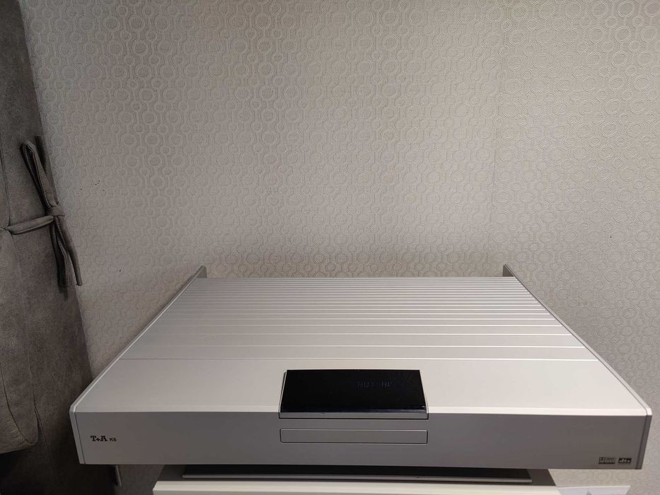 Hi-Fi ресівер T+A K6