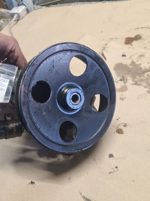 Насос гідропідсилювача керма 7613955133 для Nissan Primera P12 Нісан