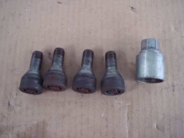 Kit Pernos/Parafusos/Porcas Anti-Roubo Alfa Romeo Gt (937_)
