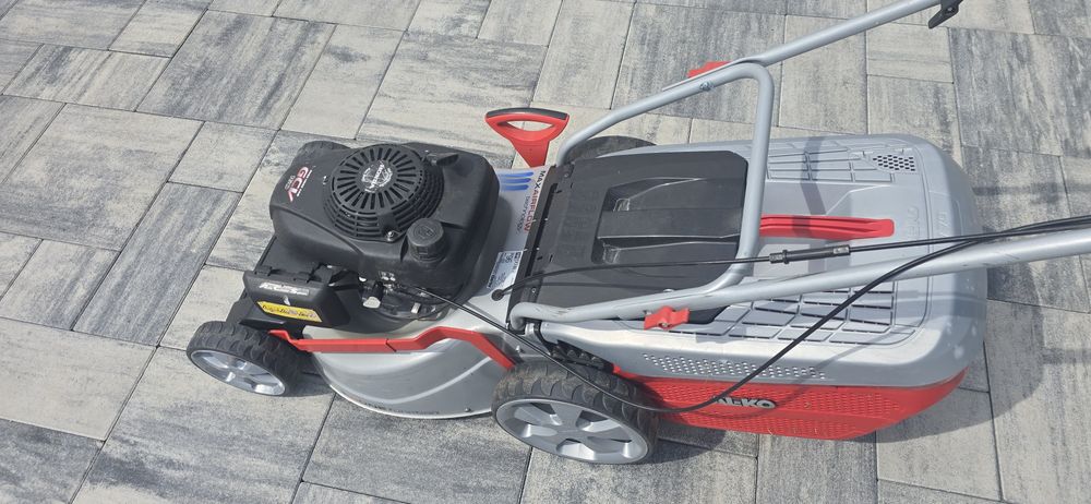 Kosiarka spalinowa z napędem Alko Honda GCV160
