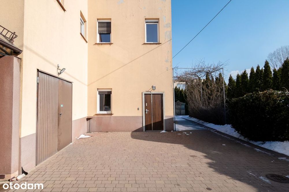 Os.Majków  /Lokal użytkowy  130mkw/parking