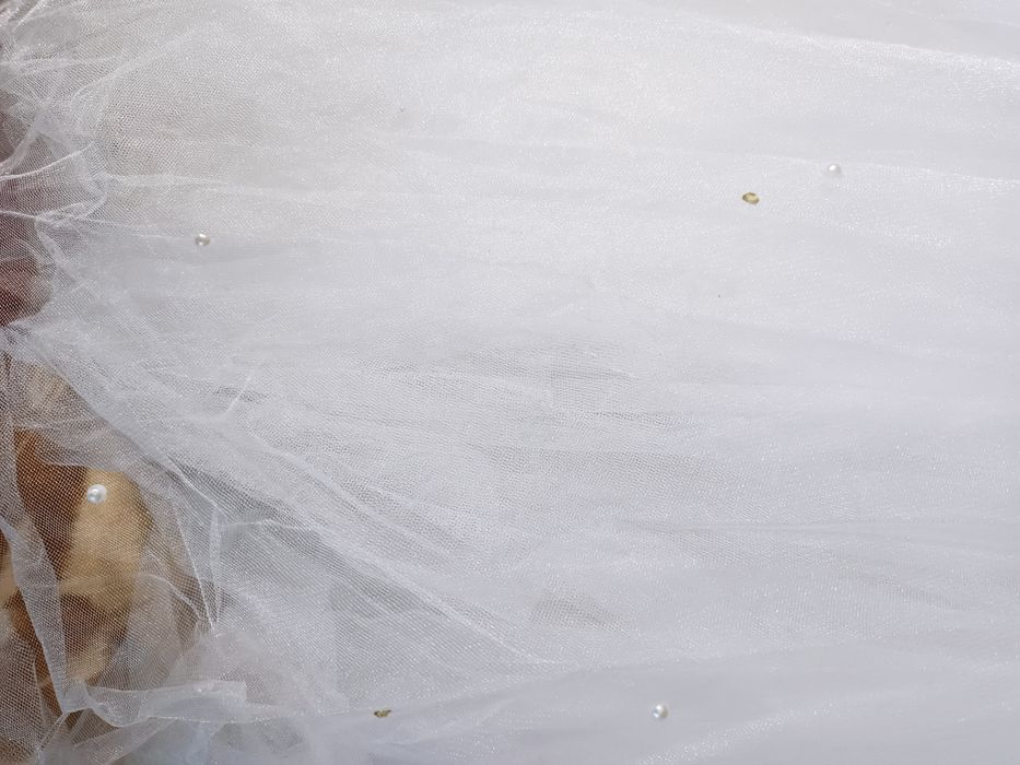 Продам весільну сукню