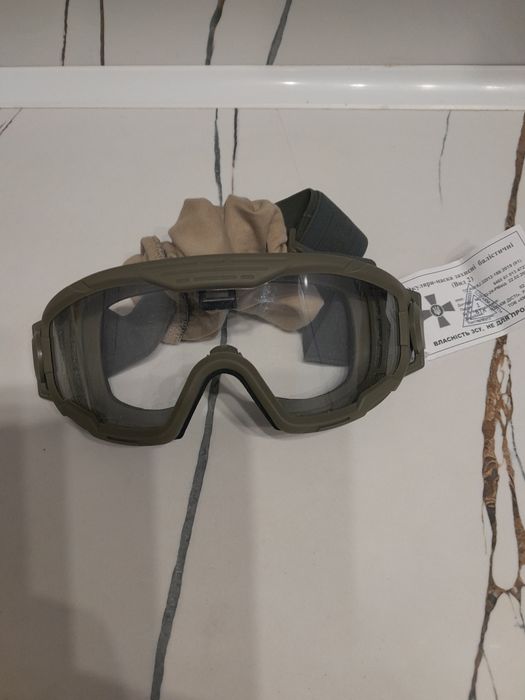 Очки военные противоосколочные.