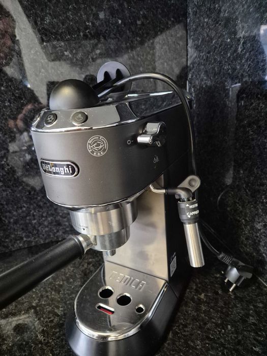 Máquina de café delonghi