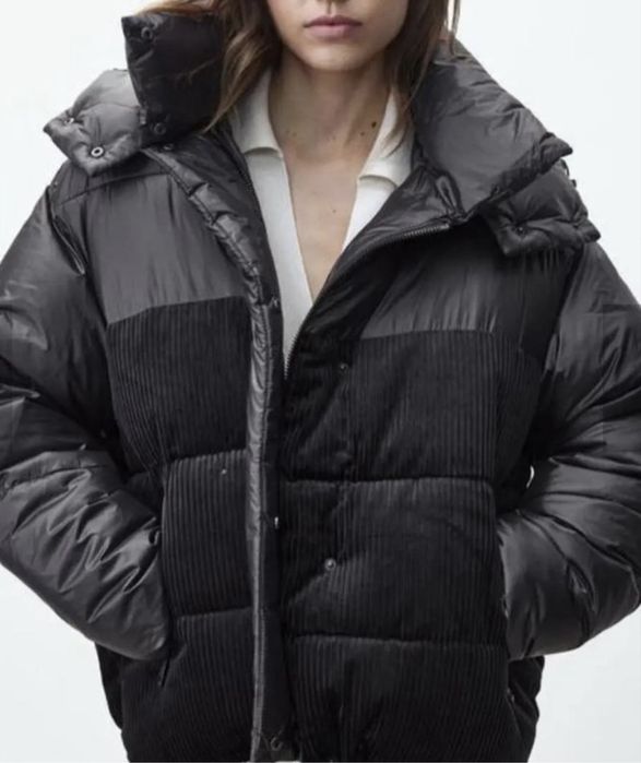 Пуховик зі вставкою Massimo Dutti М чорний