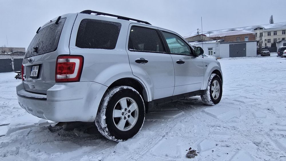 Продам Ford Escape 2010