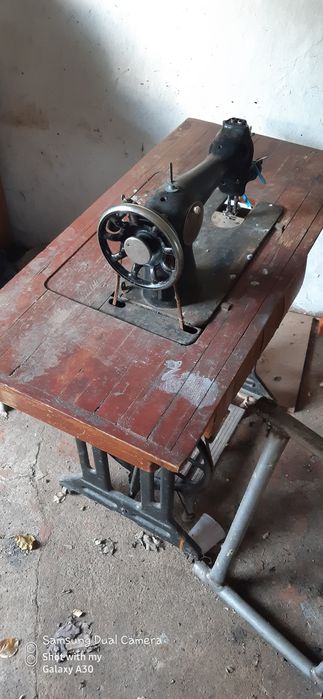 Швейная машинка ПМЗ им. Калинина