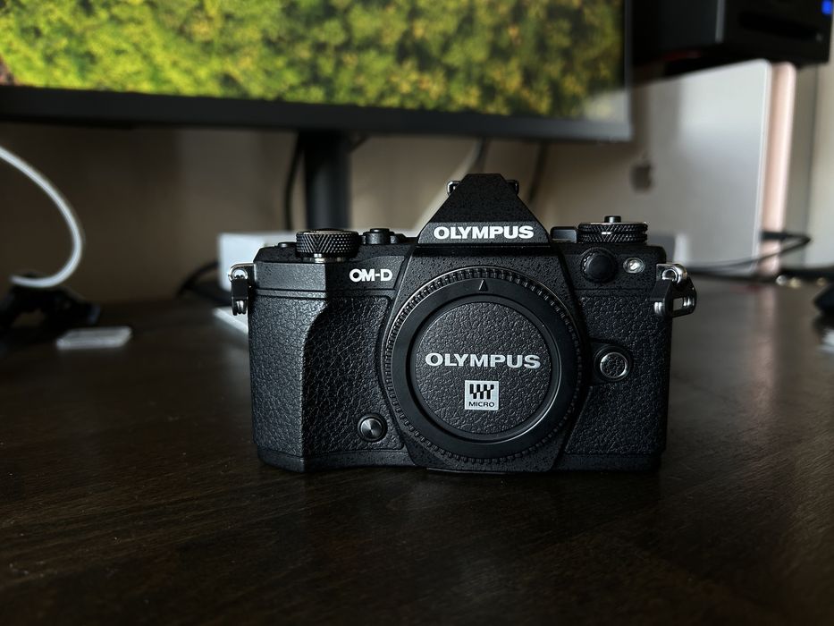 Olympus omd em-5 mark 2 zestaw jak nowy tylko 1185 foto