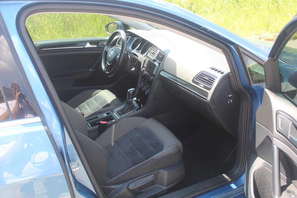 Volkswahen Golf bogata wersja Blumotion.Piekne auto w super stanie