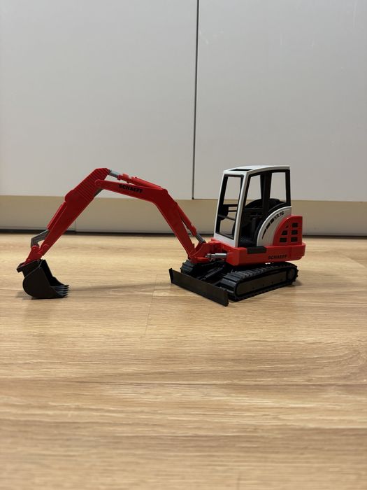 Bruder Minikoparka SCHAEFF HR16