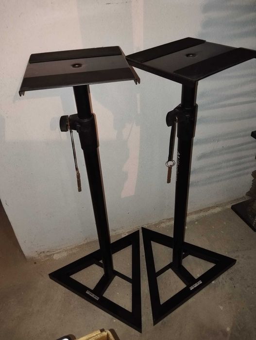 Par de Suportes Colunas - Millenium