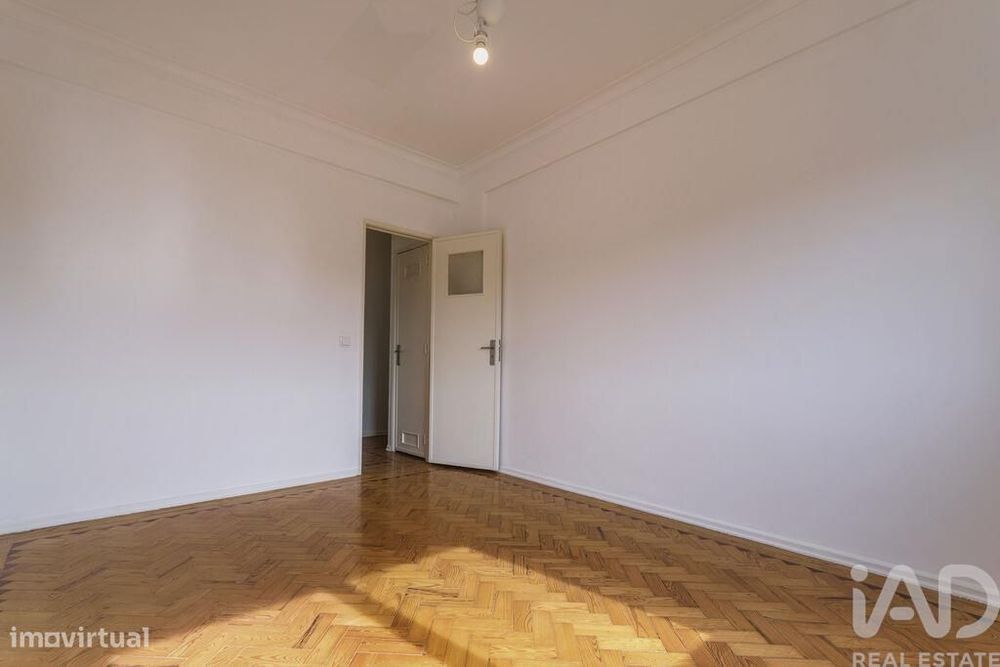 Apartamento T4 em Beato de 86 m2