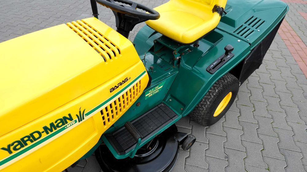 Traktorek kosiarka Yard-Man HN7155 Briggs&Stratton (180903.5) - Baras