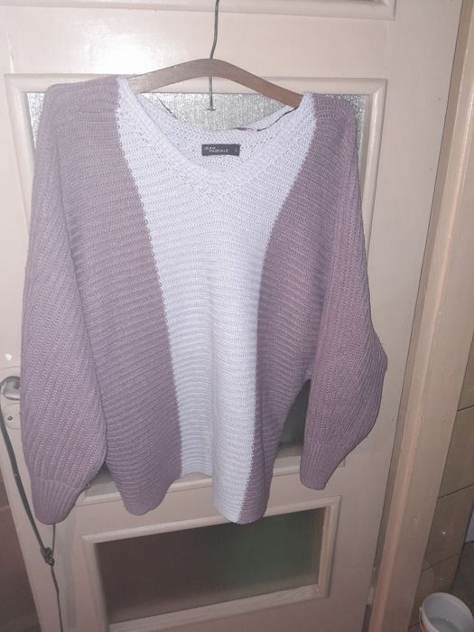 Sweterek dwukolorowy