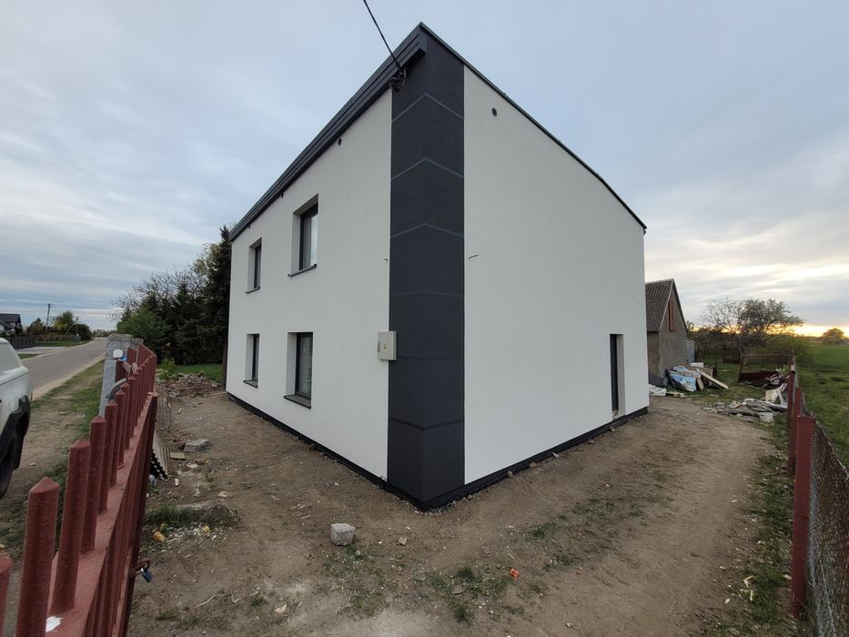 Nowoczesna Rezydencja Dwurodzinna (150 m²) | 16 arów | Jeziora