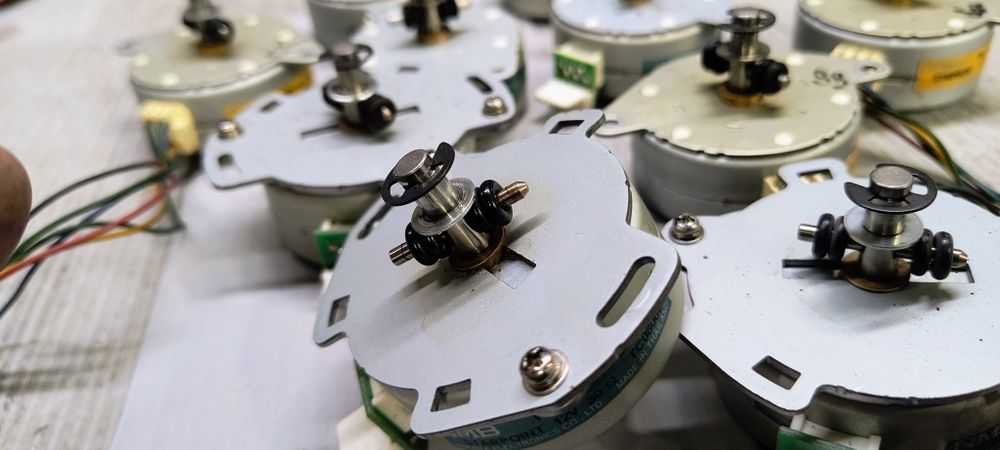 NMB silniki krokowe,Bipolarne 12v,MINEBEA ELECTRONICS