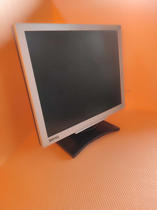 Монітор 19”  BNQ