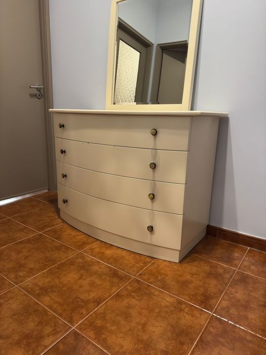 Conjunto de madeira para quarto