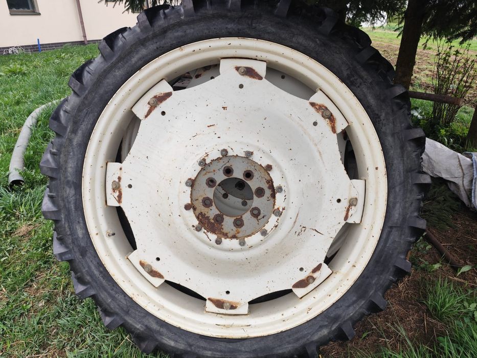 Koło do międzyrzędzi FENDT Massey ursus case class