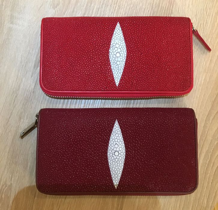 Кошелек портмоне из натур. кожи ската на молнии красный розовый