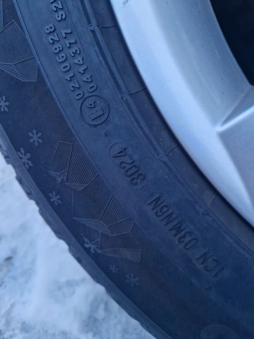 Koła zimowe Skoda Kodiaq 215/65/17 opony 2024r