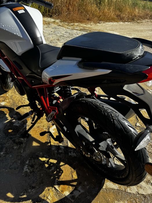 Benelli BN125 2024