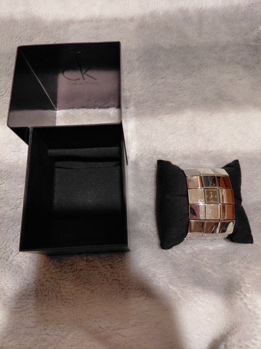 Relogio de mulher Calvin Klein Disco

K40211.02. -15% desconto