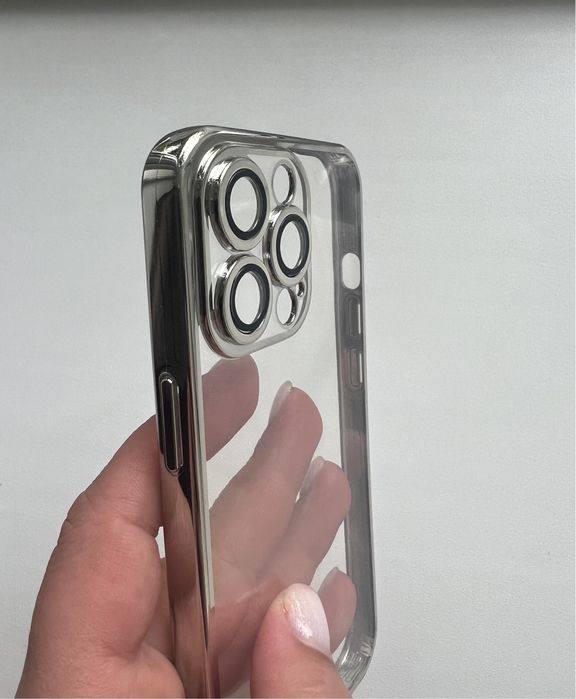 Чехол на IPhone 13 Pro