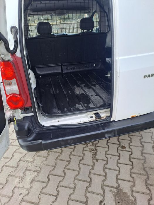 Na sprzedaż peugeot partner 2009