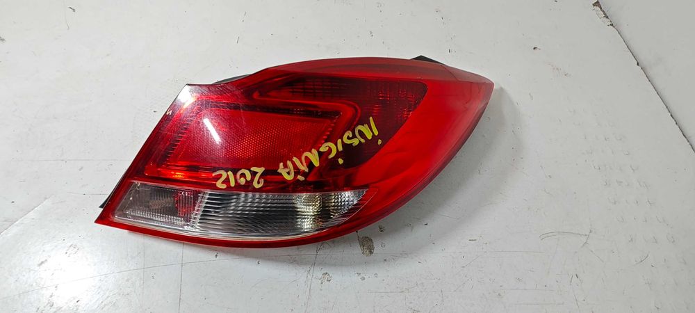 OPEL INSIGNIA A HATCHBACK 2012 Rok prawa lampa prawy tył