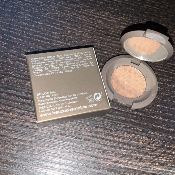 Becca cień do powiek Jacquard nowy Eye Colour Powder Shimmer