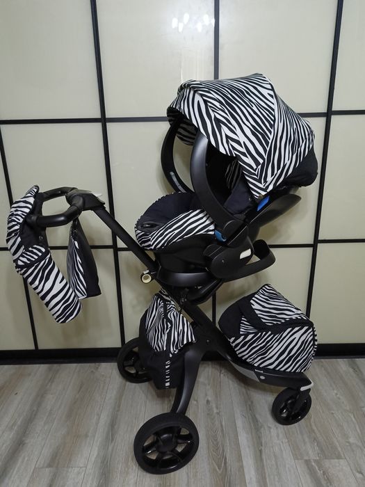Коляска Stokke Xplory V6 3в1 prada milano zebra. Стан нової